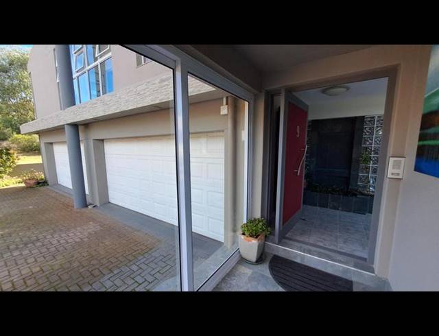 5 BEDROOM HOUSE FOR SALE IN STILBAAI-WES